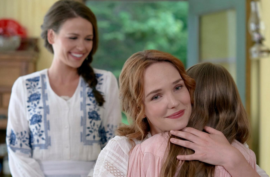Hallmark Channel News: Jocelyn Hudon - Morgan Kohan