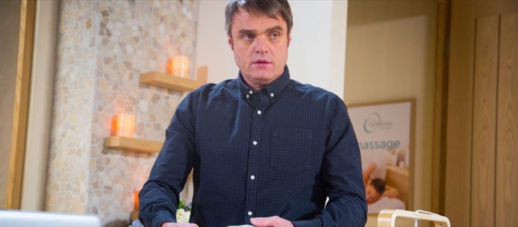 Neighbours Spoilers: Things Get Awkward – Gary Falls For Paul’s Ex, Gail