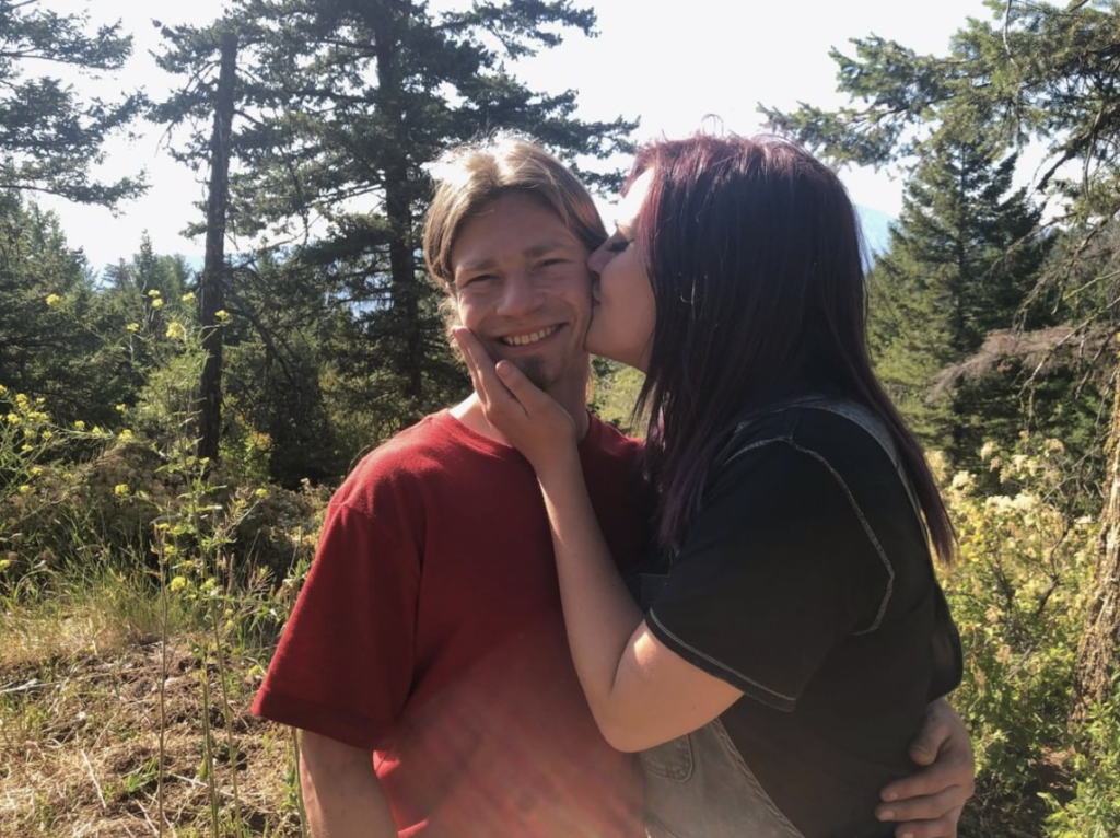 Alaskan Bush People: Bear Brown Got Engaged To Longtime Girlfriend Raiven Adams