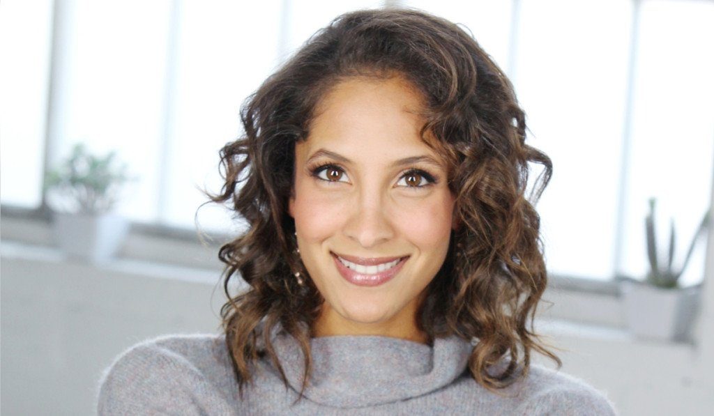  Lily Winters (Christel Khalil)