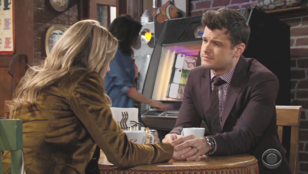 Young And The Restless Spoilers: Kyle Abbott (Michael Mealor) - Summer Newman (Hunter King)