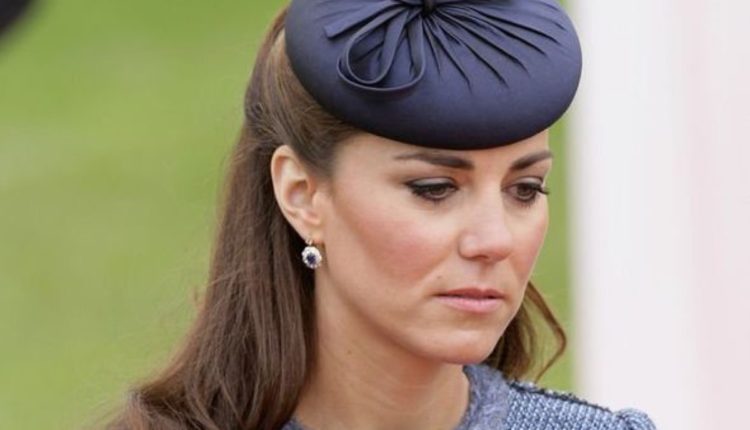 Kate-Middleton-sad1