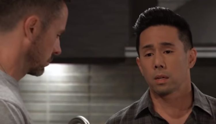 General ospital: Brad (Parry Shen), and Julian (William deVry)