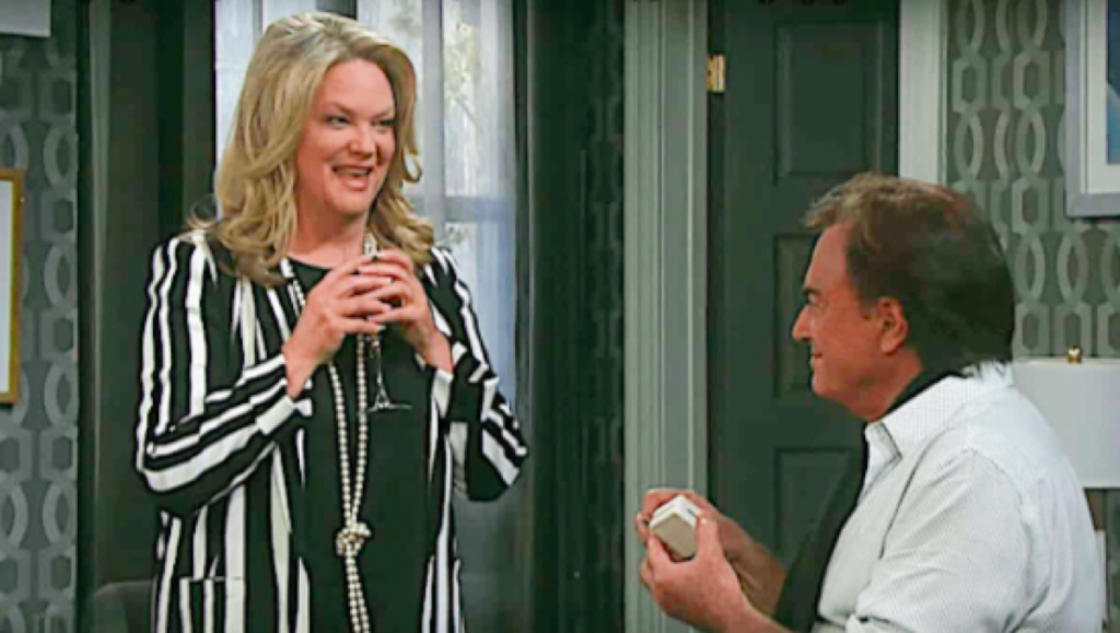 Days of Our Lives Comings and Goings: Thaao Penghlis and Leann Hunley Return To DOOL, Fans Rejoice!