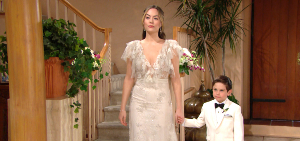 B&B Annika Noelle as Hope Logan
