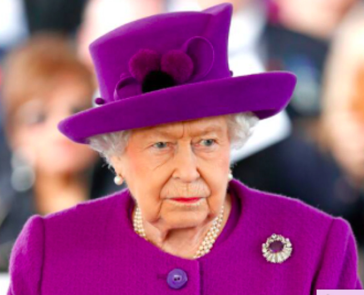 Queen Elizabeth Urging Royals To 'Keep Calm And Carry On' Amid ...