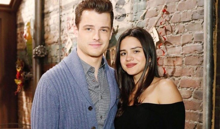 The Young and the Restless – Lola Rosales (Sasha Calle) Kyle Abbott (Michael Mealor) (730 x 500)