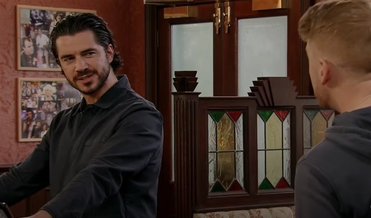 Coronation Street – Adam Barlow (Sam Robertson) Gary Windass (Mikey North) (730 x 433)