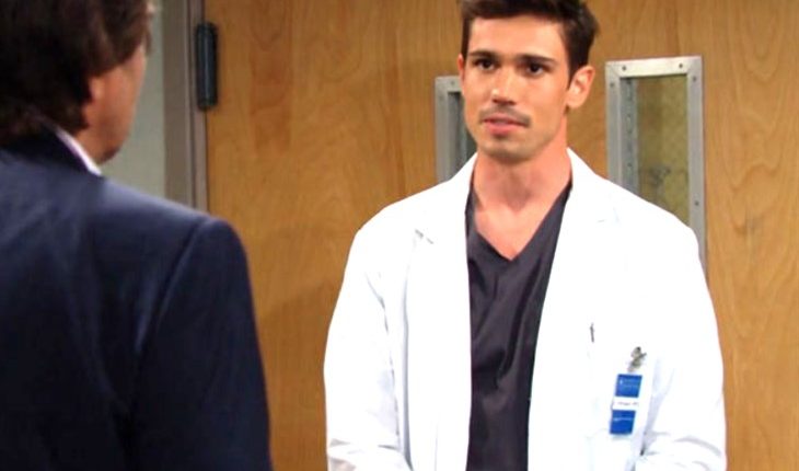 The Bold And The Beautiful: Doctor John Finnegan (Tanner Novlan) 