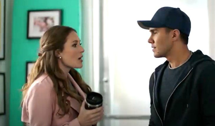 HallMark Channel – Alexa PenaVega And Carlos PenaVega (730 x 490)