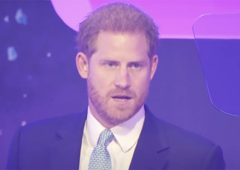  Prince Harry 'Deeply Hurt' By Meghan Markle Picture-Gate