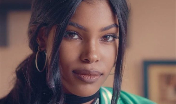 The Bold And The Beautiful – Paris Buckingham (Diamond White) (730 x 545)