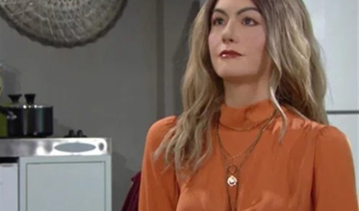 The Bold and the Beautiful – Hope Logan (Annika Noelle)