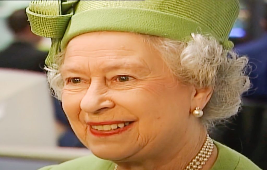Royal Family News: The Queen Thinks The Entire Fam Needs A ‘New Age – Group Therapy’ Intervention