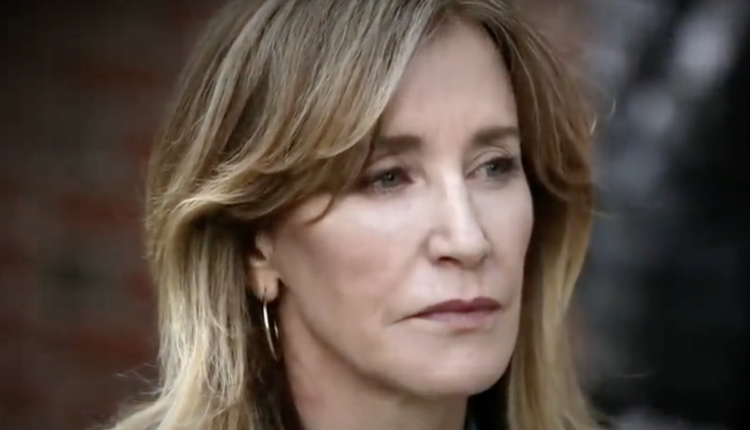 Felicity Huffman2