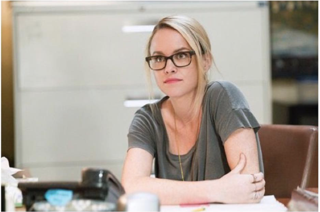 General Hospital News Update: GH Alum Julie Berman Shares Sad News With Her Fans