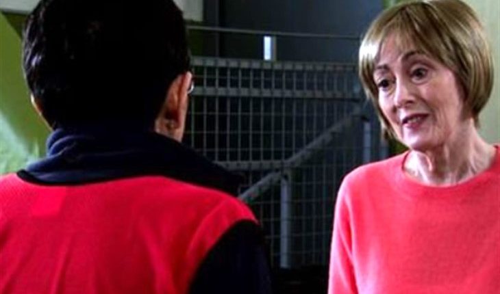 Coronation Street – Yasmeen Metcalfe (Shelley King) Elaine Jones (Paula Wilcox)