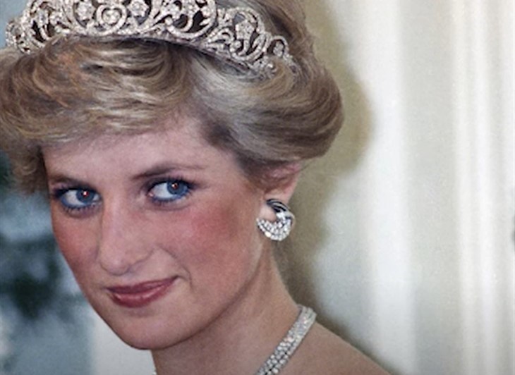 Royal Family News: Princess Diana's Lover Accuses The BBC Of ...