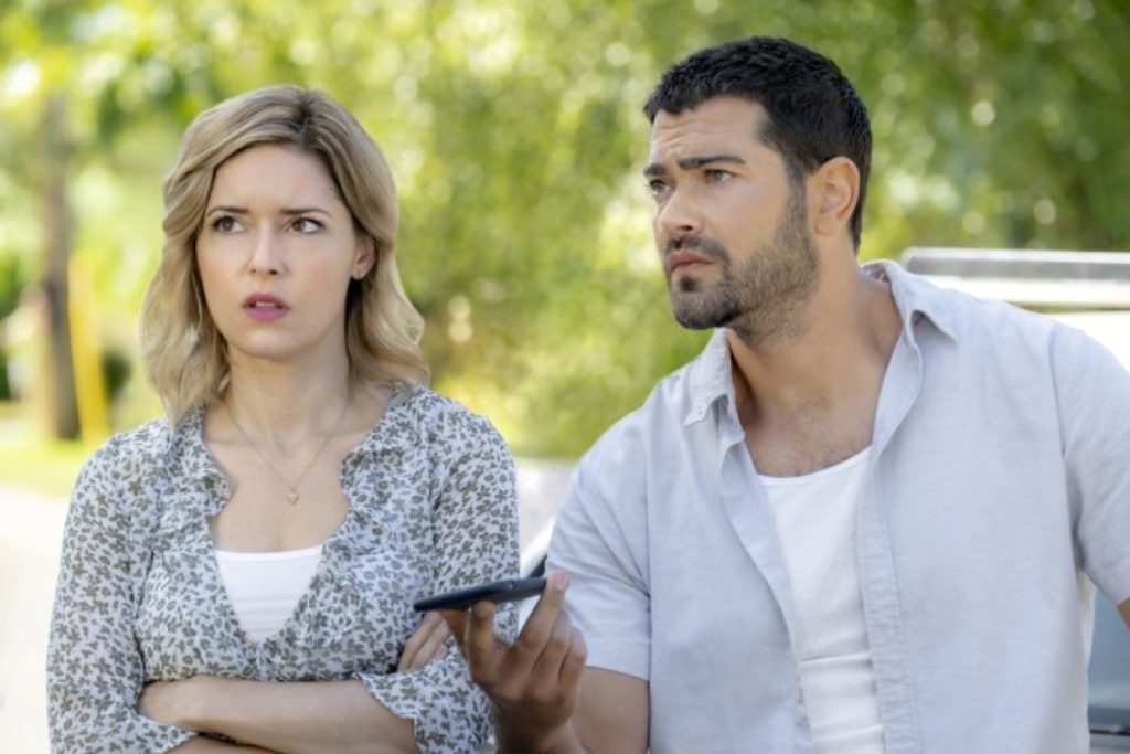Hallmark Channel News: Jesse Metcalfe Chats About 'Ships In The Night: A Marthaâ€™s Vineyard Mystery'