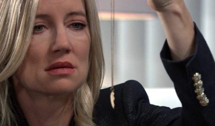 General Hospital – Nina Reeves (Cynthia Watros)