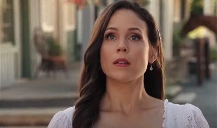 When Calls The Heart – Elizabeth Thornton (Erin Krakow)