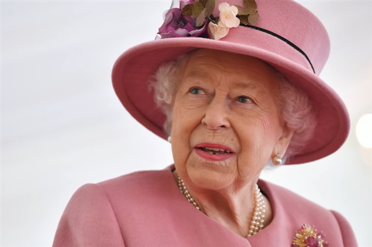 Royal Family News: Queen Elizabeth A Bigger 'Brand' Than Beyoncé, Kim Kardashian & Oprah