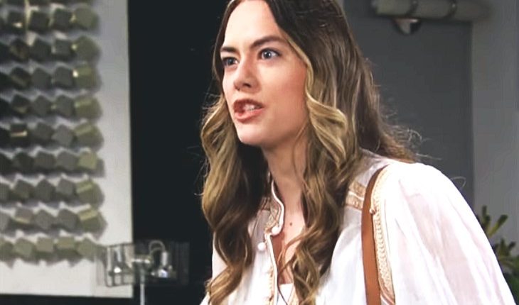 The Bold And The Beautiful, Hope: Logan (Annika Noelle) 