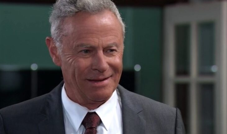 General Hospital – Robert Scorpio (Tristan Rogers)