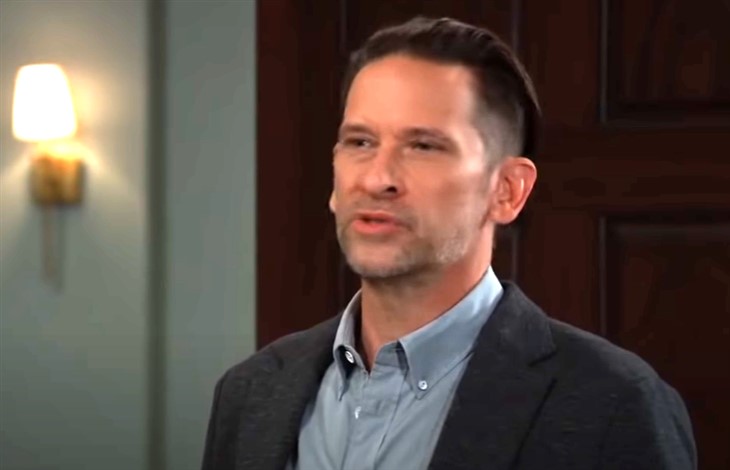 General Hospital: Dr. Austin Gatlin-Holt (Roger Howarth)