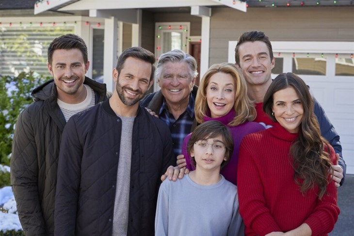 The Mitchell Family Returns In The Christmas House 2: Deck Those Halls On Hallmark