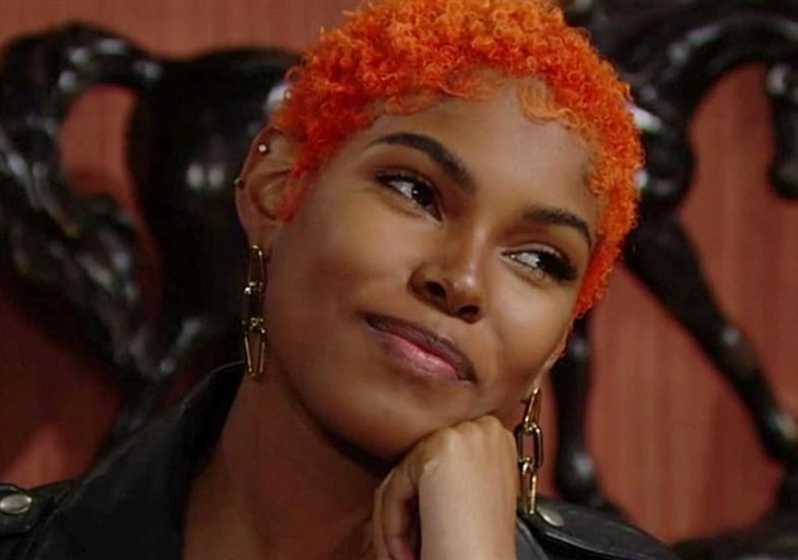 The Bold And The Beautiful: Paris Buckingham (Diamond White)