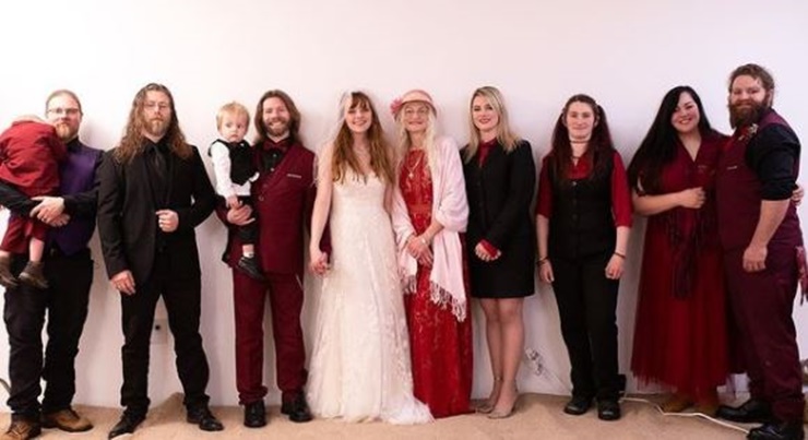 Alaskan Bush People Star Bear Brown Finally Marries Raiven Adams