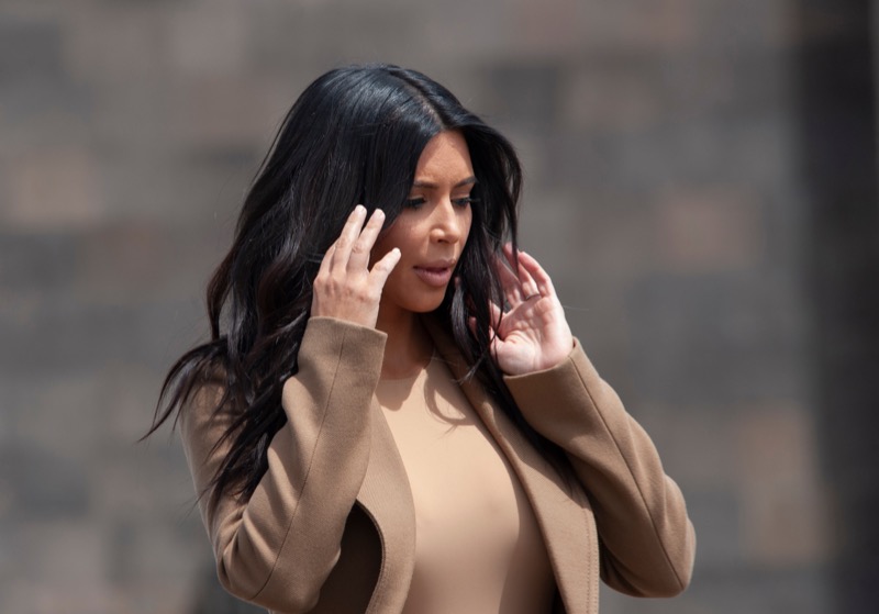 Kim Kardashian Bullies Kourtney Kardashian, Accuses Sister Of LIES!