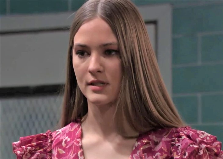 General Hospital: Esme Prince (Avery Kristen Pohl)