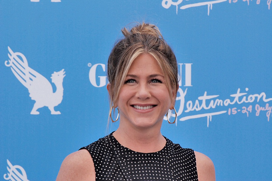 Jennifer Aniston Shares How She Let Go And Started Anew After “Friends” Finale And Brad Pitt Divorce