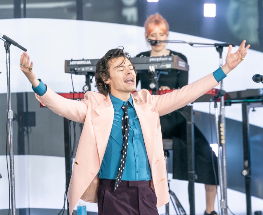 Harry Styles Makes A Million Dollar Pledge To Gun Safety Group In Wake Of Texas School Shooting