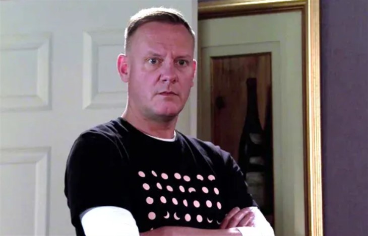 Coronation Street: Sean Tully (Antony Cotton)