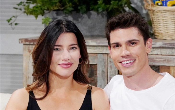 The Bold And The Beautiful: Jacqueline MacInnes Wood And Tanner Novlan