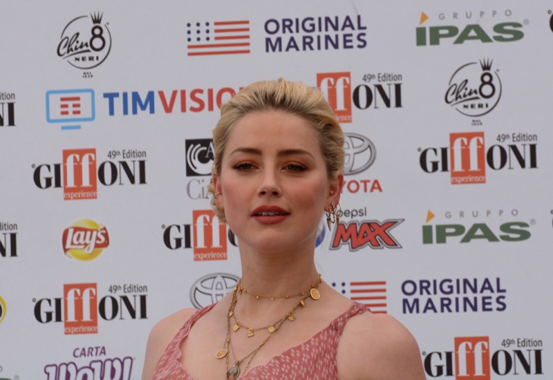 Amber Heard is Looking Forward to Being A “Full-time” Mom Following ...