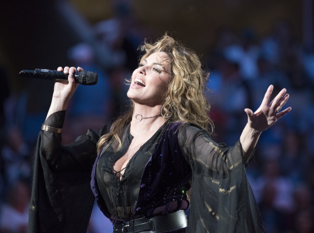 Shania Twain Is Back On Stage Following Health News