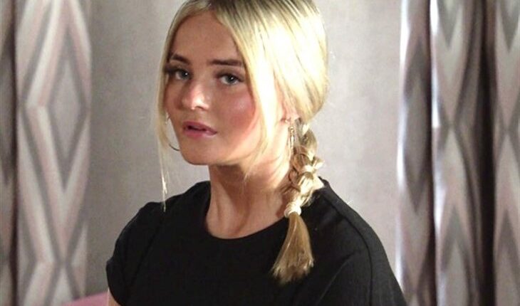 Coronation Street’ – Kelly Neelan