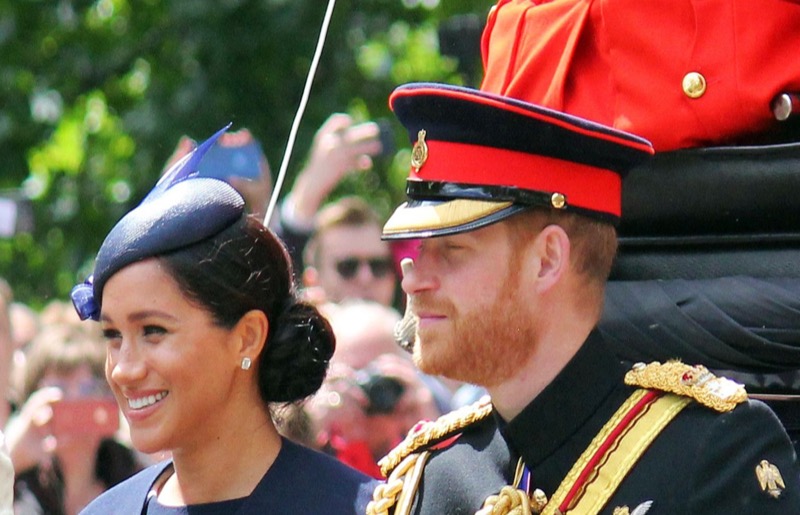 Royal Family News: Meghan “Worried” Harry Is Having Buyer’s Remorse, Wants To Go Home To His Family?