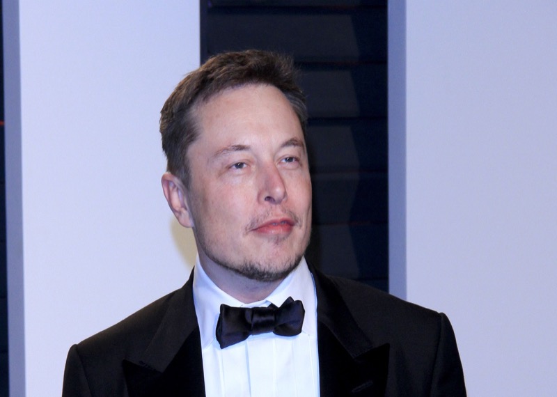 Elon Musk STUNS Twitter, Reacts To Rumors He Fathered Twins With Employee!