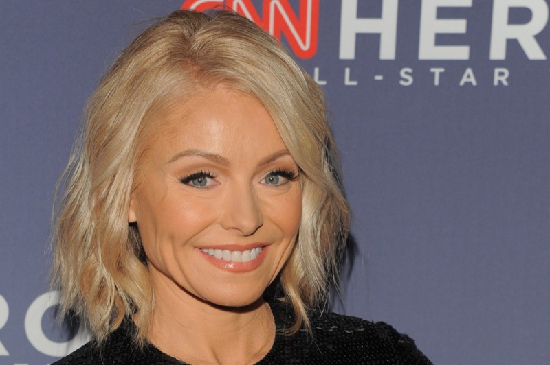 Kelly Ripa Slammed For ‘Wearing Pajamas’ On A Date With Her Husband