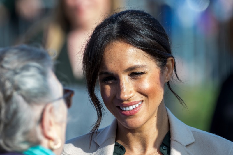 Royal Family News: Meghan Markle Said To Have “Spirited” Prince Harry Away From Unwell Queen Elizabeth