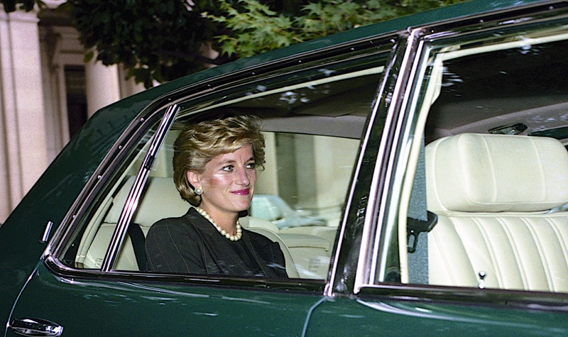 A Piece Of Priceless Princess Diana History Is Now On Sale