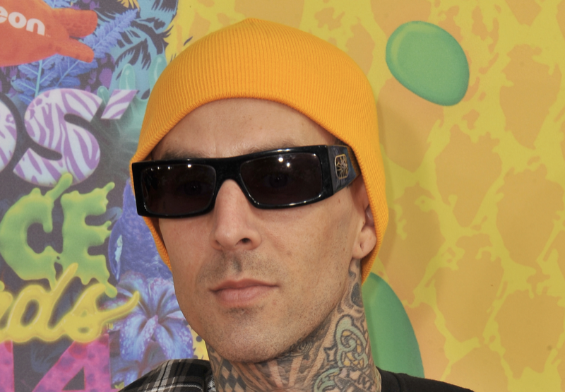 Travis Barker SHOCKS Twitter With Machine Gun Kelly Tour News!