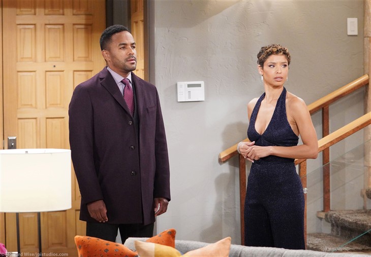 The Young And The Restless: Elena Dawson (Brytni Sarpy)