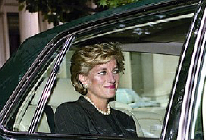 Princess Diana Death Documentary Shows What Police Hid From Prince William And Harry For Years!