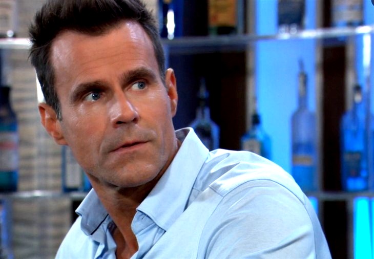 General Hospital: Carly Corinthos (Laura Wright) Drew Cain (Cameron Mathison)